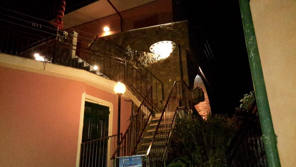 Affittacamere Elisabetta Vernazza Exterior photo